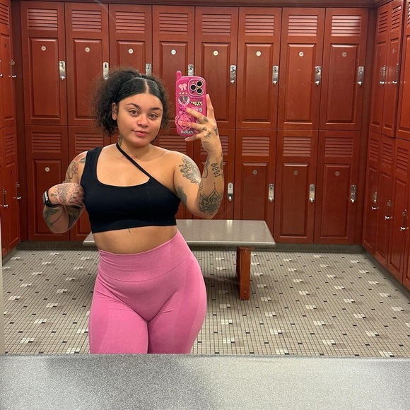 Meet your Posher, Chantal - Picture 5 of 7